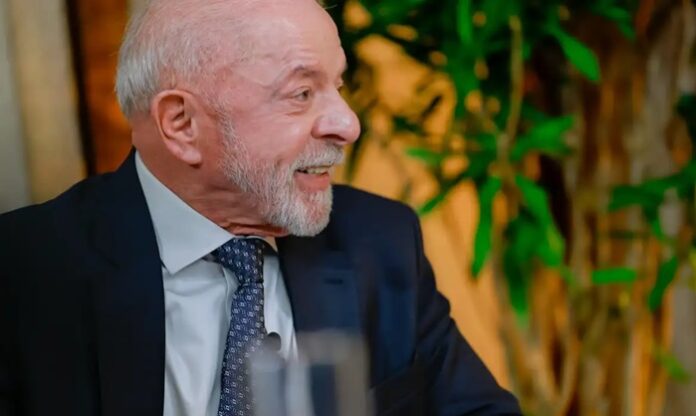 Desafio – Lula diz que vai entregar hoje autorização para quebrar seu sigilo bancário e telefônico