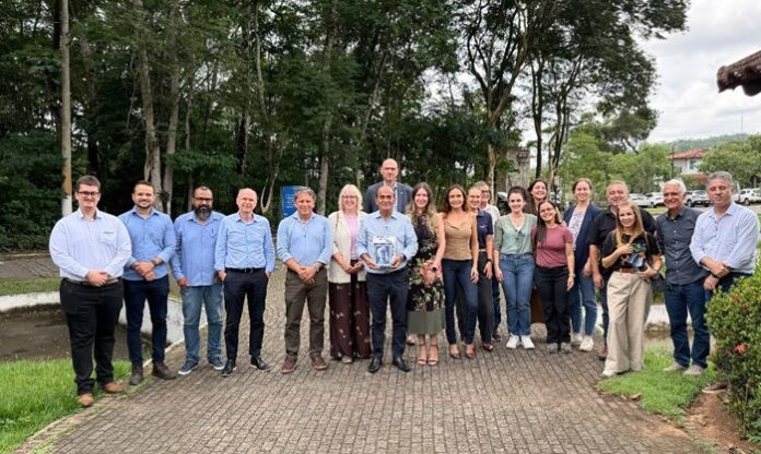 Aracruz recebe comitiva dos Países Baixos para fortalecer a gestão ambiental