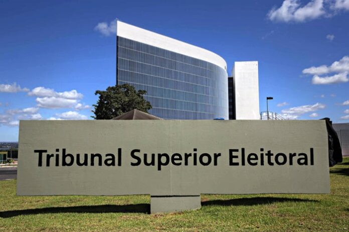 TSE dá 24 horas para Meta dar informações sobre igualdade de campanhas